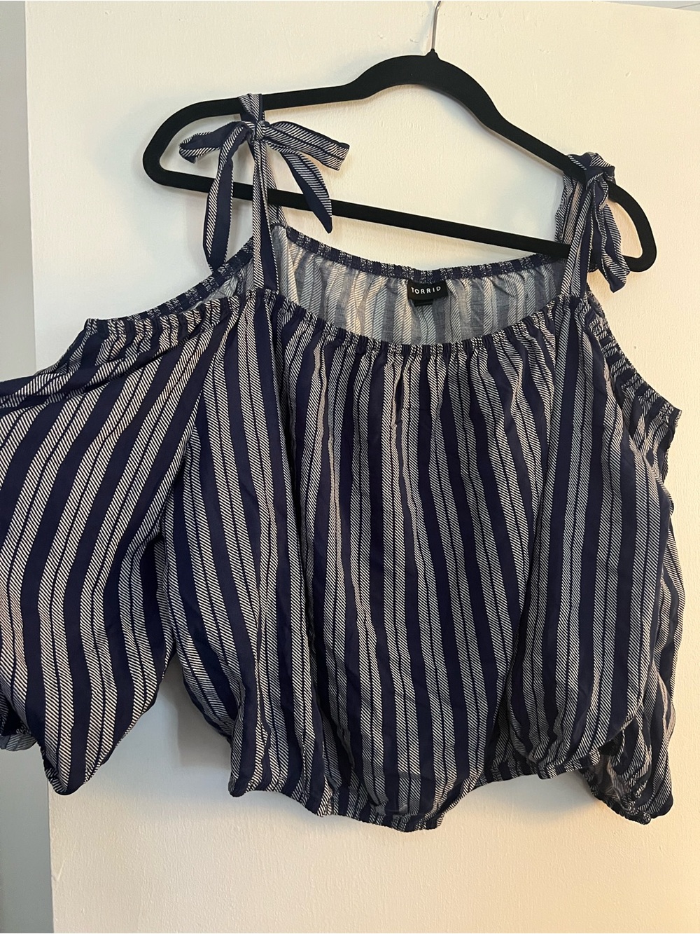 torrid Navy & White Striped Cold-Shoulder Tie-Shoulder Crop Top